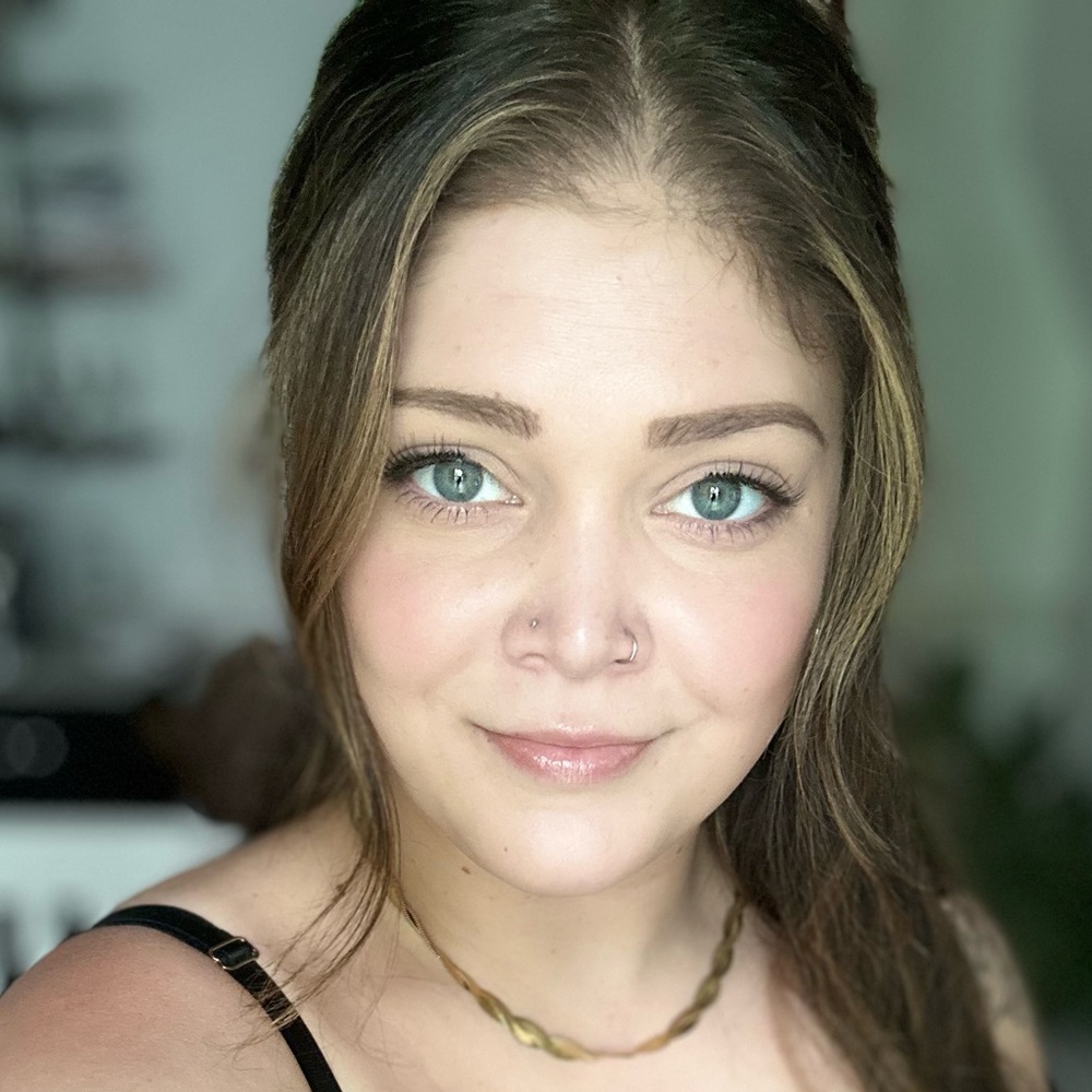 Meet your Posher, Abbie